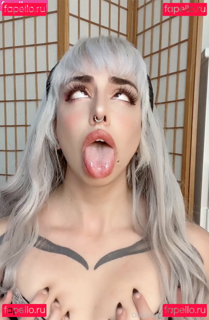 moon.faae / moonfaae Onlyfans Photo Gallery 