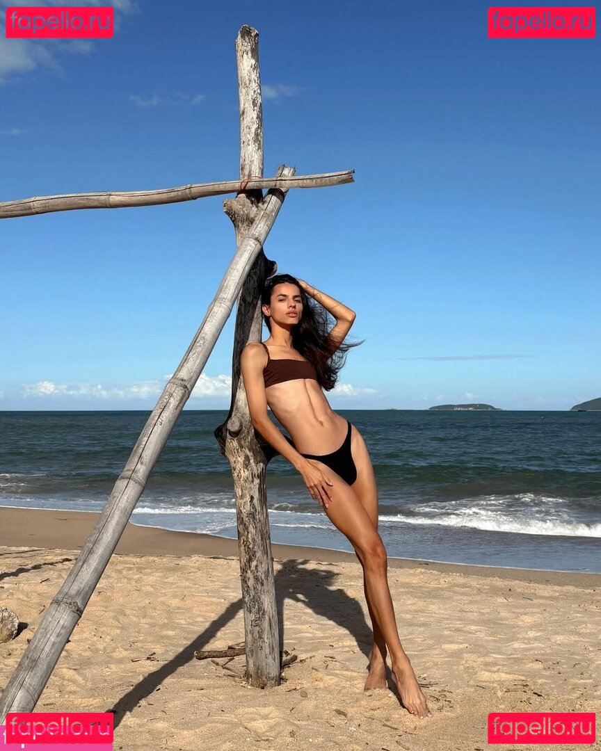 Felipha Lessa / fehlessa / feliphalessa Onlyfans Photo Gallery 