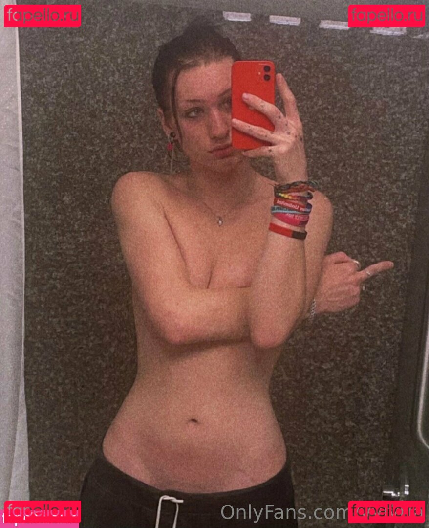 vylyria / vylyriasvault Onlyfans Photo Gallery 