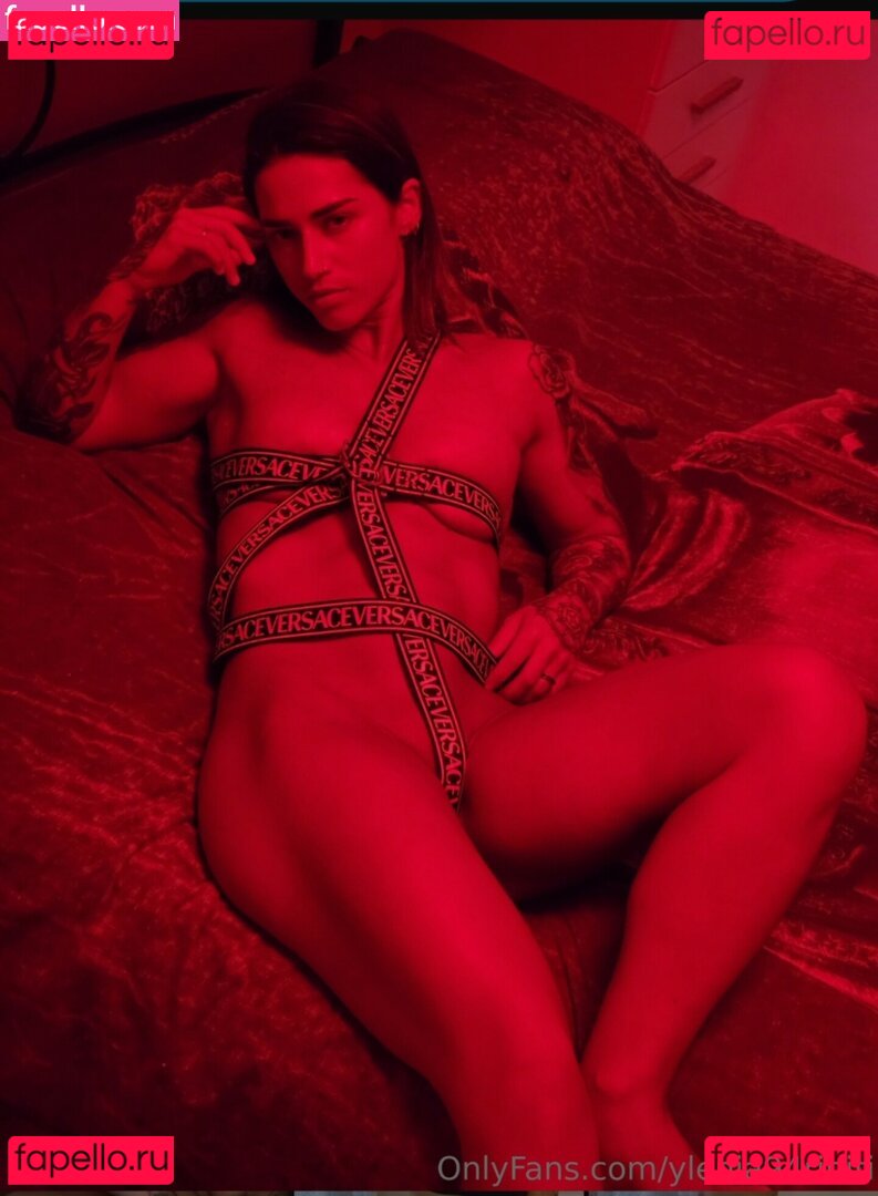 ylenia94riniti Onlyfans Photo Gallery 