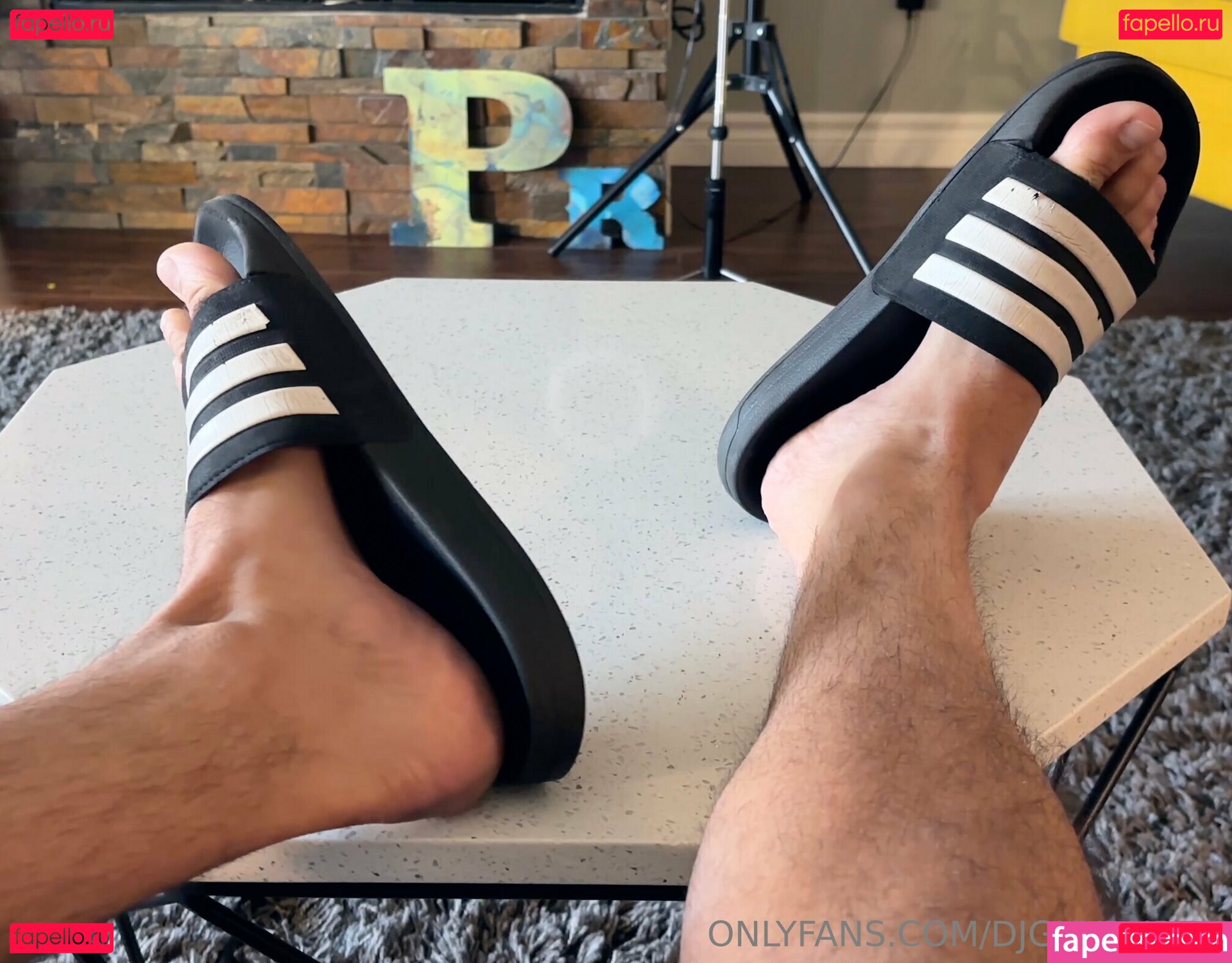 djguyruben Onlyfans Photo Gallery 