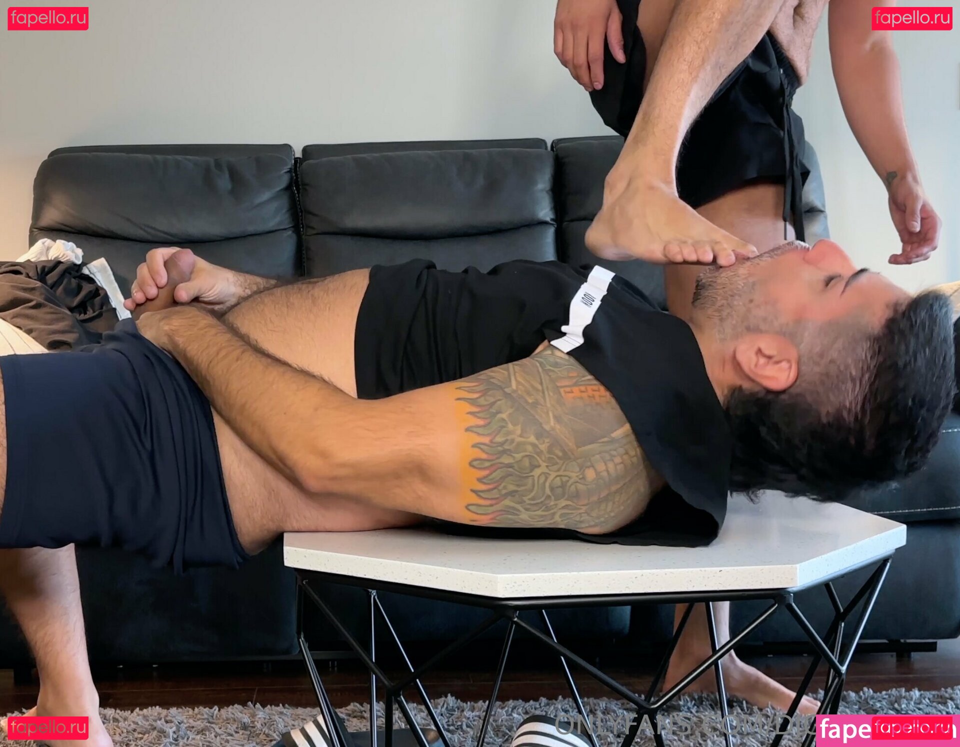 djguyruben Onlyfans Photo Gallery 