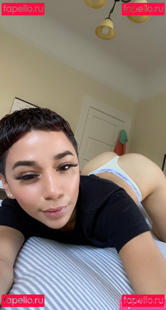 purpkushqueen / urfavlazyslxt Onlyfans Photo Gallery 