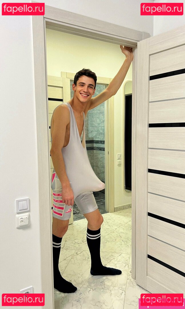 morales_miles / morales_miles__ Onlyfans Photo Gallery 