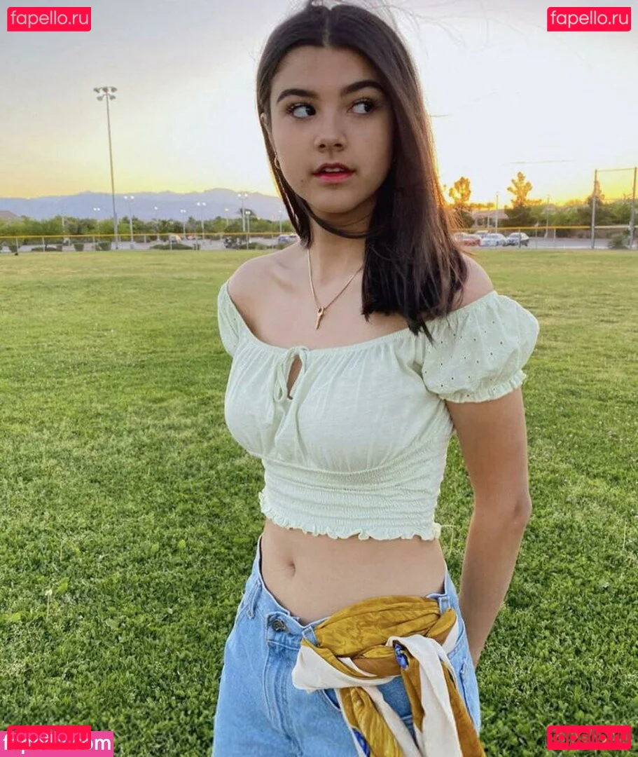 saraecheagaray Onlyfans Photo Gallery 