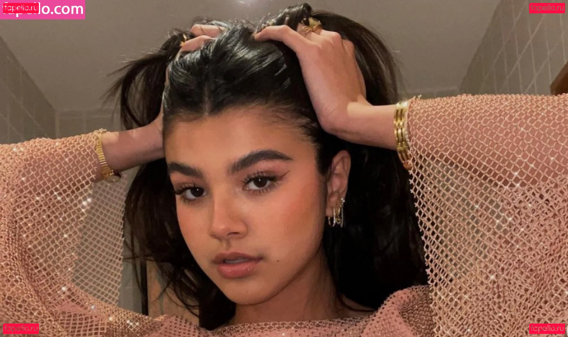 saraecheagaray Onlyfans Photo Gallery 