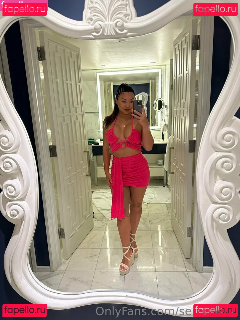 serenasuu Onlyfans Photo Gallery 