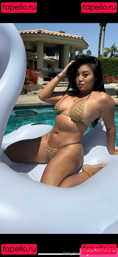 serenasuu Onlyfans Photo Gallery 