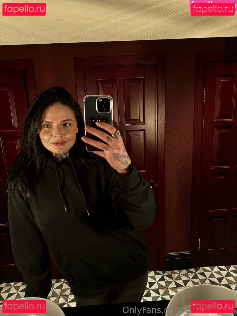 gothic_nymp / gothicnymp Onlyfans Photo Gallery 