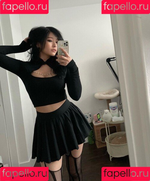 Aikuros Onlyfans Photo Gallery 