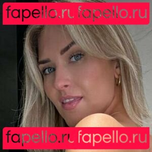 enya4u / enyaumanzor Onlyfans Photo Gallery 