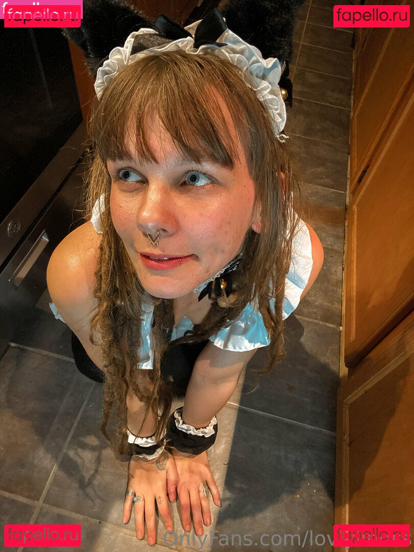 hot.girl.lovlylinds / lovlylindss Onlyfans Photo Gallery 