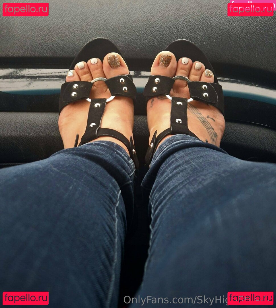 skyhighstiletto Onlyfans Photo Gallery 