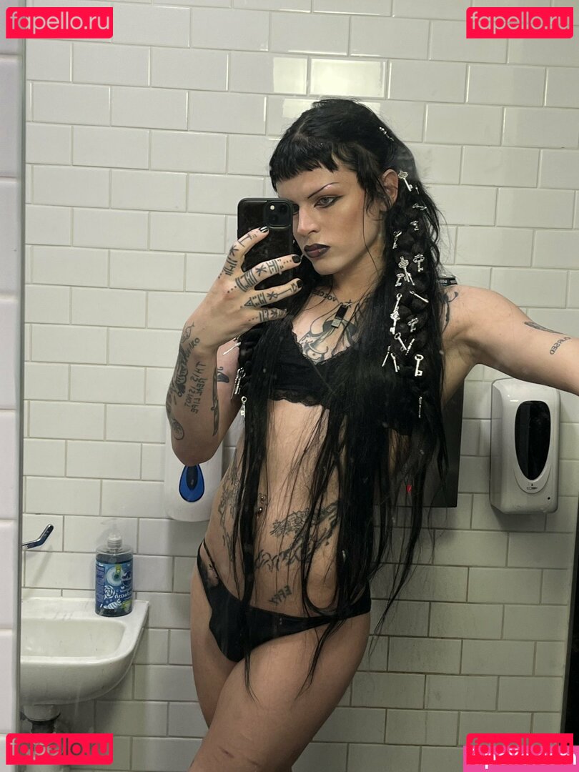 aya_garden Onlyfans Photo Gallery 