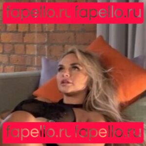 afrogister / realemilie Onlyfans Photo Gallery 