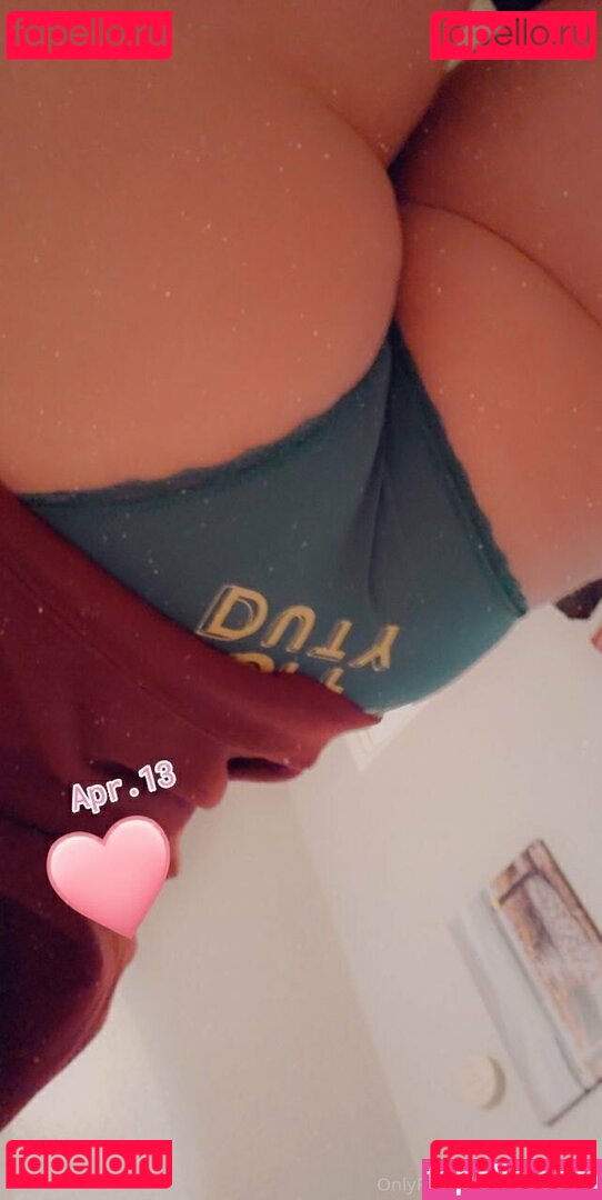 misslillyxxx / themisslillyy Onlyfans Photo Gallery 