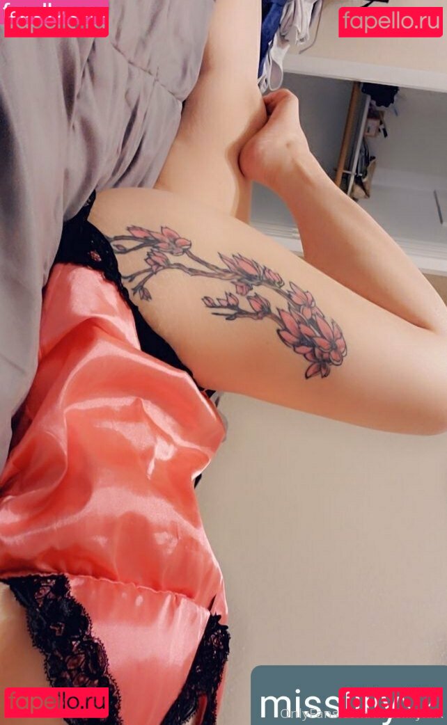 misslillyxxx / themisslillyy Onlyfans Photo Gallery 