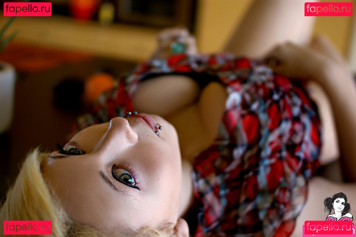 Ailionora / ailionorafuller / athena_almi Onlyfans Photo Gallery 