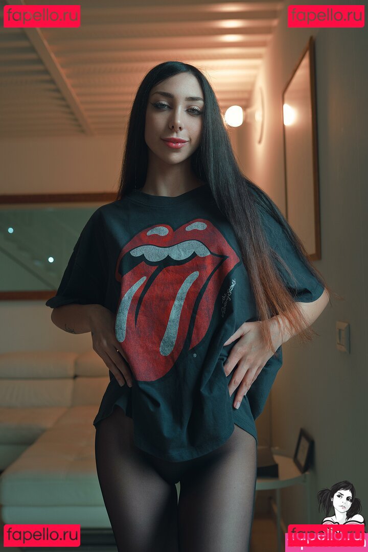 Sofyaeeem / Sofyaem / Sofyaoff / tuongvy.92250 Onlyfans Photo Gallery 