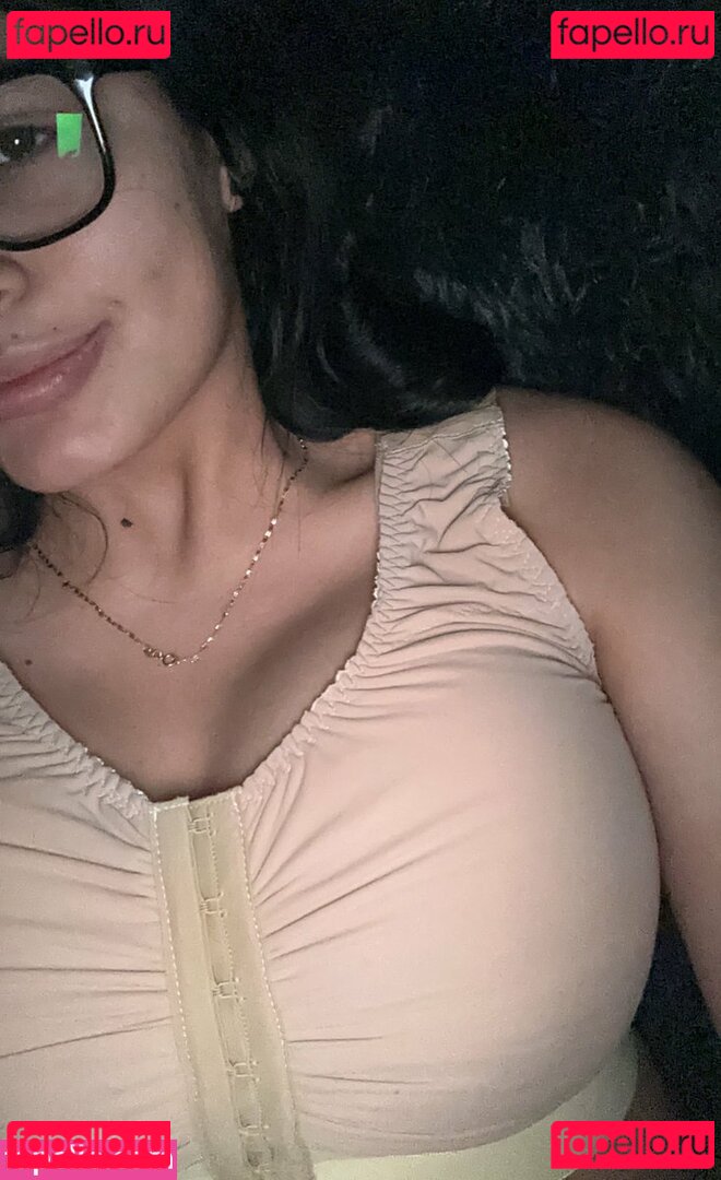 Ruby Avila / RubyAvila69 Onlyfans Photo Gallery 