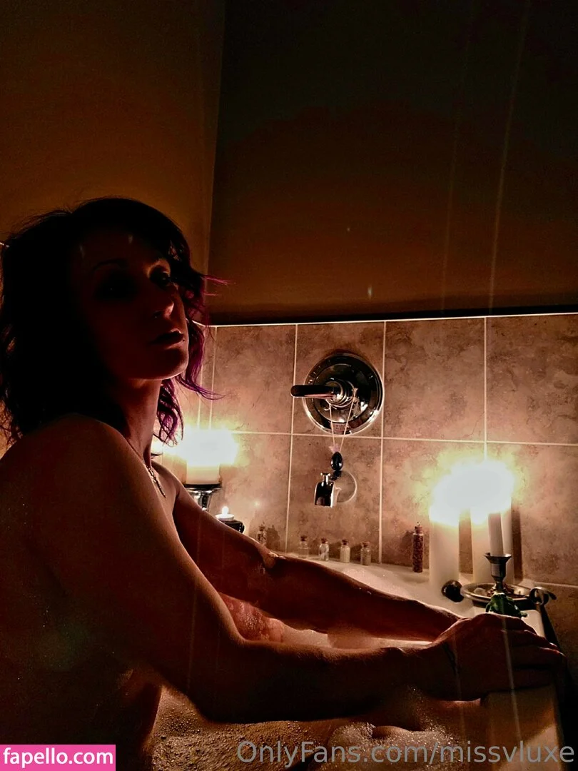 ava.luxe Onlyfans Photo Gallery 