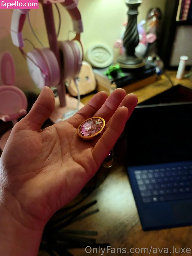 ava.luxe Onlyfans Photo Gallery 