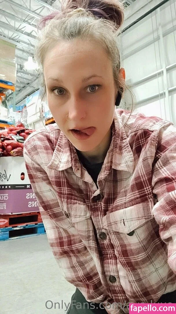 ava.luxe Onlyfans Photo Gallery 