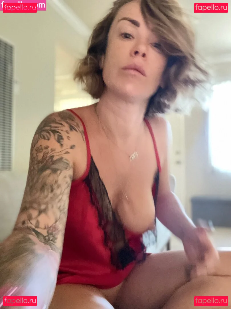 Lainey Griffin Onlyfans Photo Gallery 