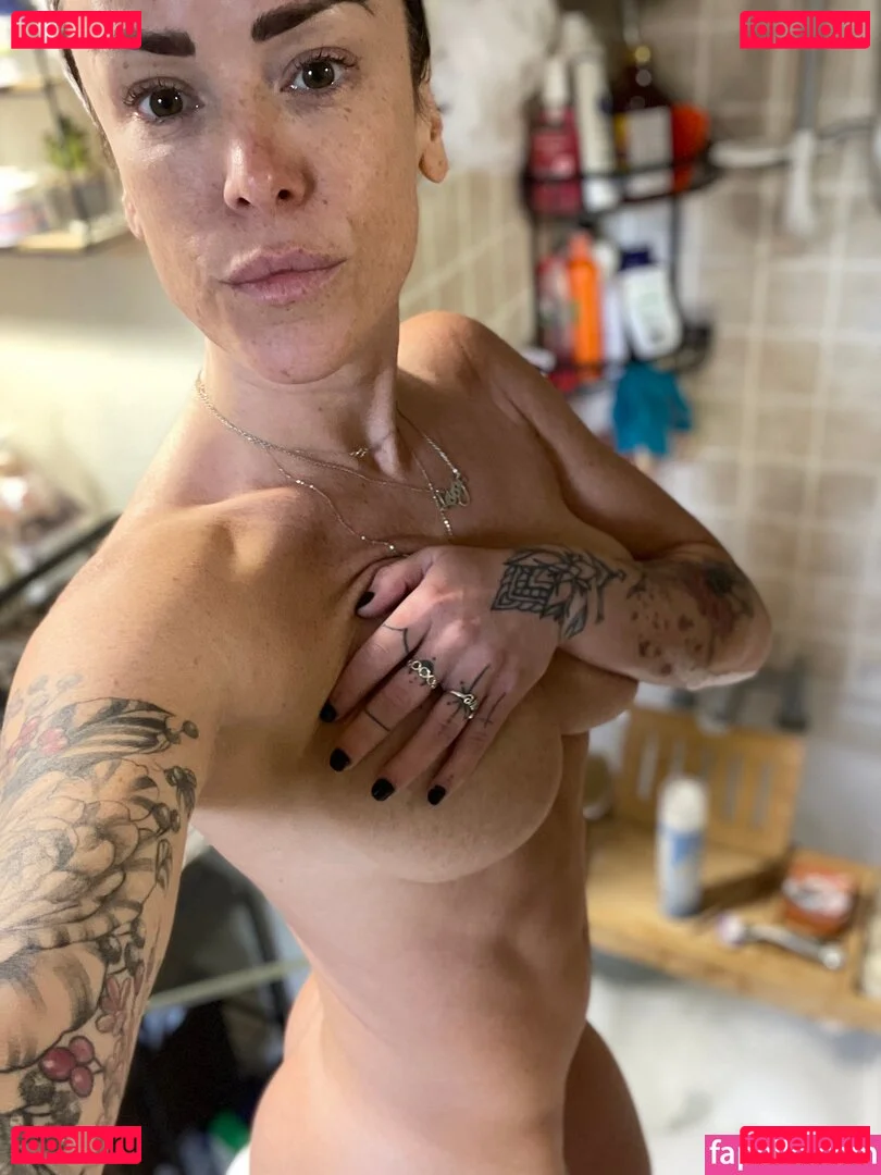 Lainey Griffin Onlyfans Photo Gallery 