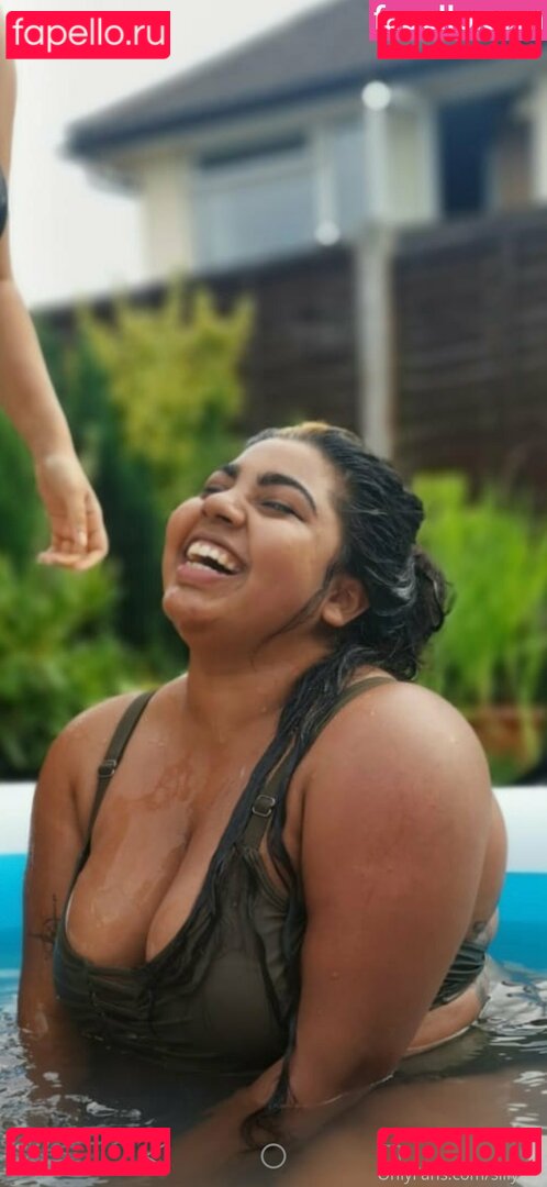 sillytilly Onlyfans Photo Gallery 