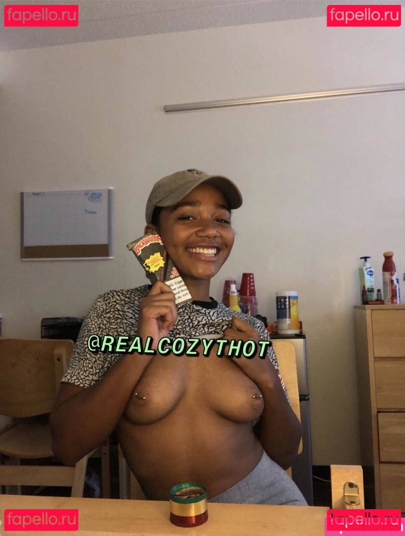 CozyThot / realc0zyth0t Onlyfans Photo Gallery 