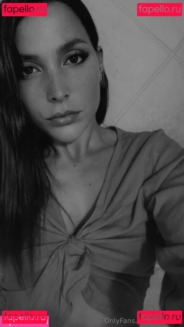 sumisa1 / thehitwoman Onlyfans Photo Gallery 