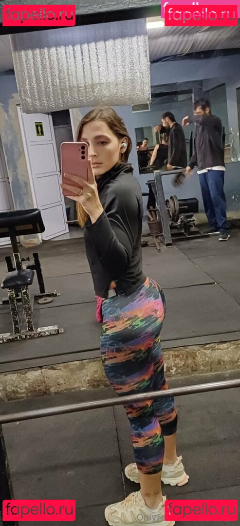 sumisa1 / thehitwoman Onlyfans Photo Gallery 