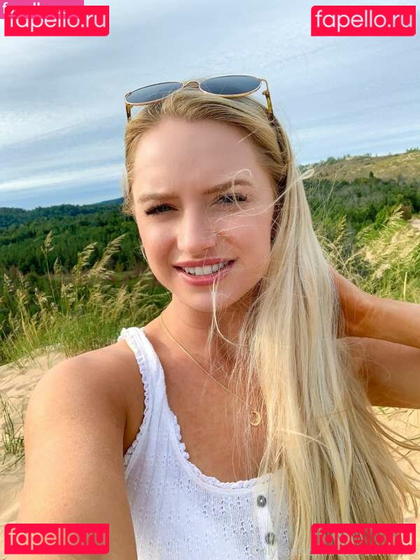 evie-summers / evsummers Onlyfans Photo Gallery 