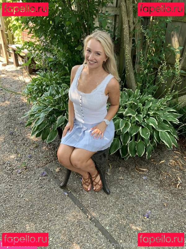 evie-summers / evsummers Onlyfans Photo Gallery 