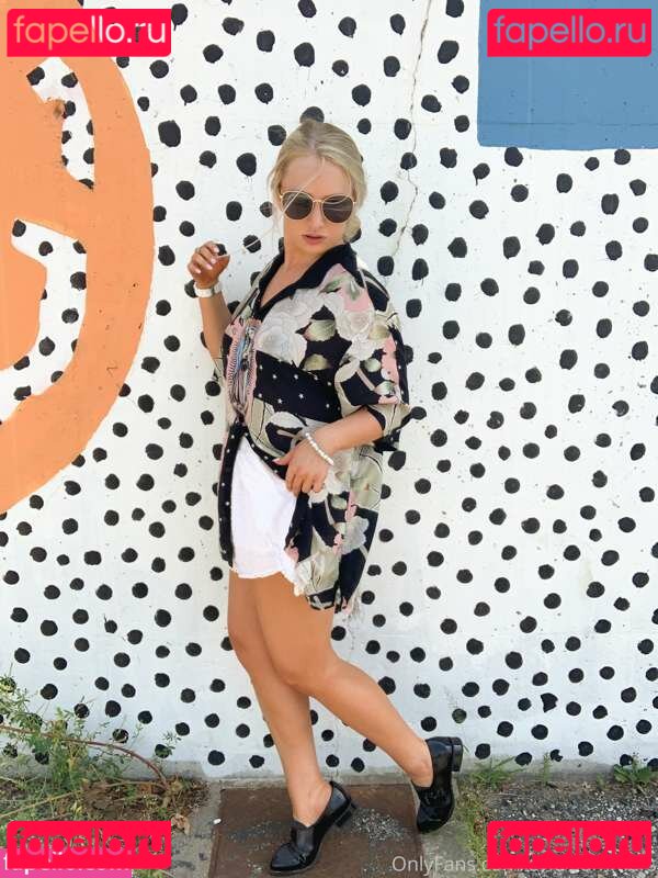 evie-summers / evsummers Onlyfans Photo Gallery 