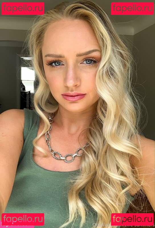 evie-summers / evsummers Onlyfans Photo Gallery 