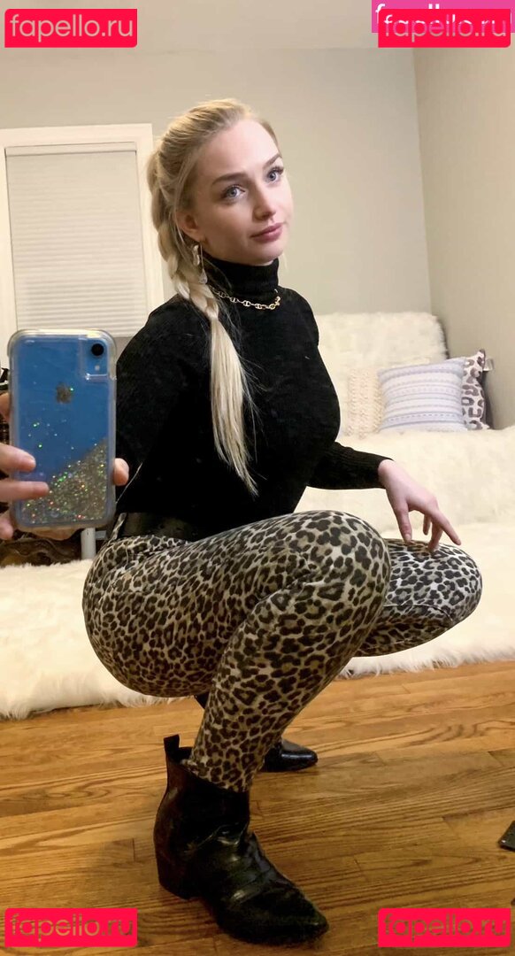 evie-summers / evsummers Onlyfans Photo Gallery 