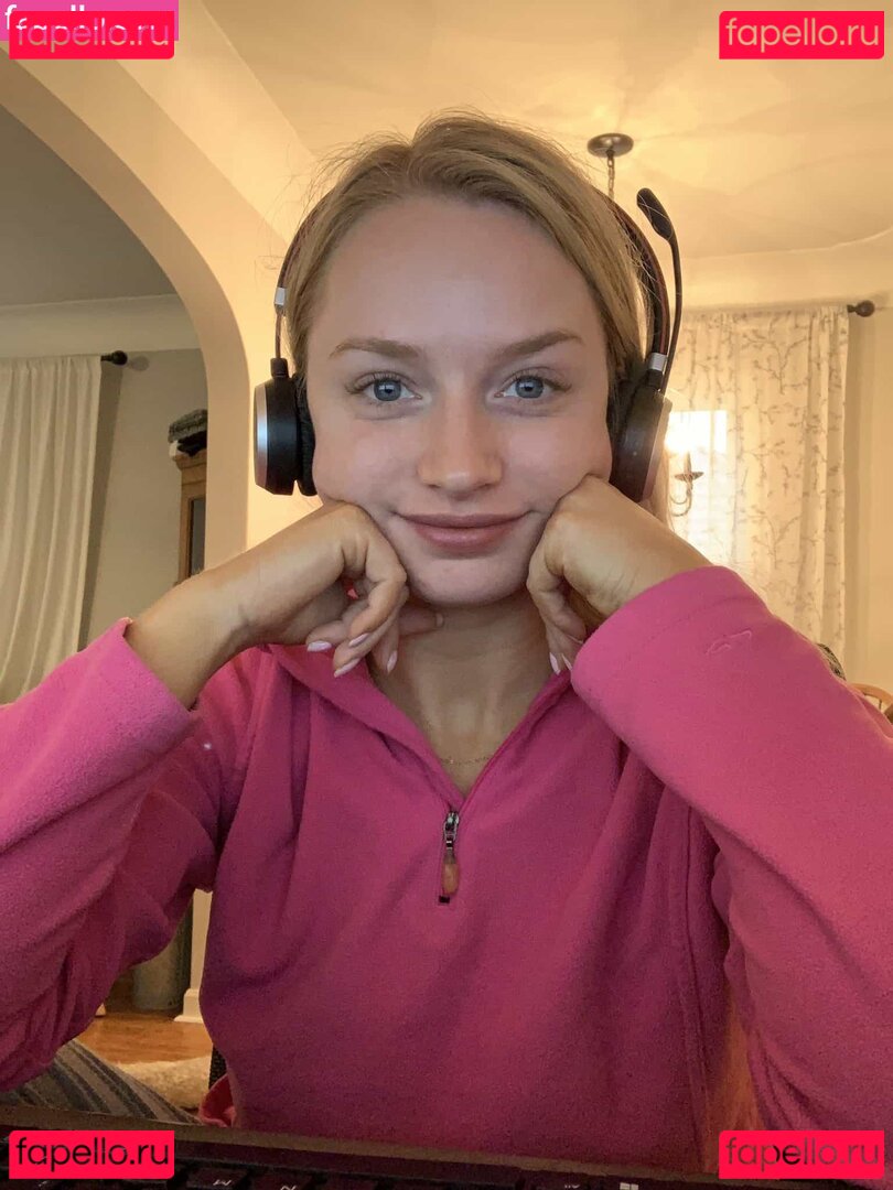 evie-summers / evsummers Onlyfans Photo Gallery 