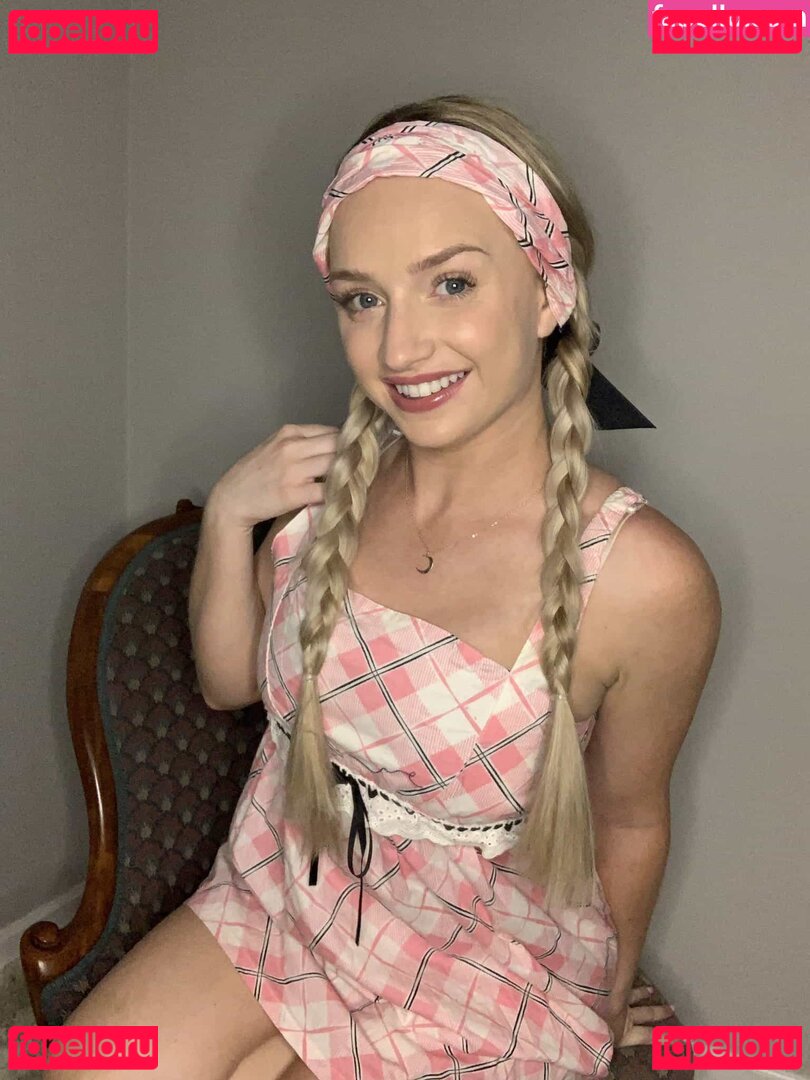 evie-summers / evsummers Onlyfans Photo Gallery 