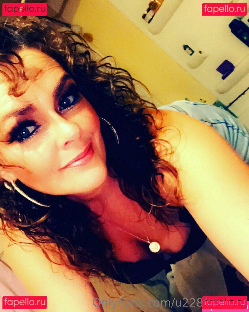 u228830623 Onlyfans Photo Gallery 