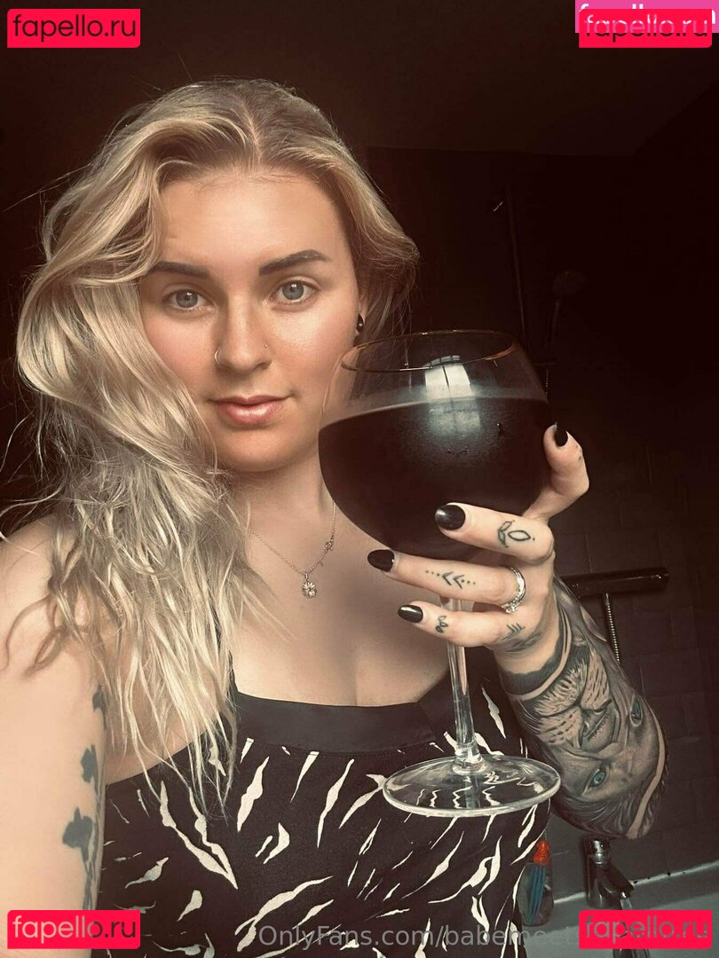 babemeetsbeard / babemeetsbeardfree Onlyfans Photo Gallery 