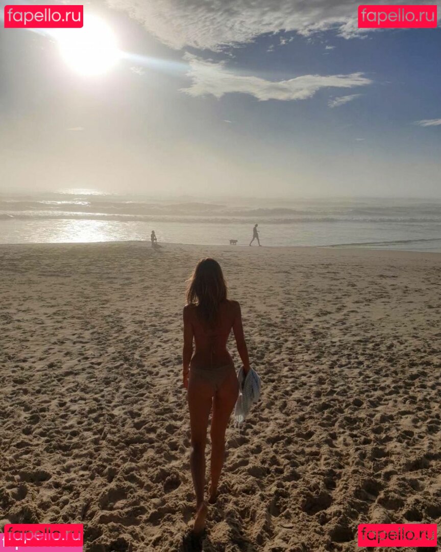 Isabel Lucas / isabellucas Onlyfans Photo Gallery 