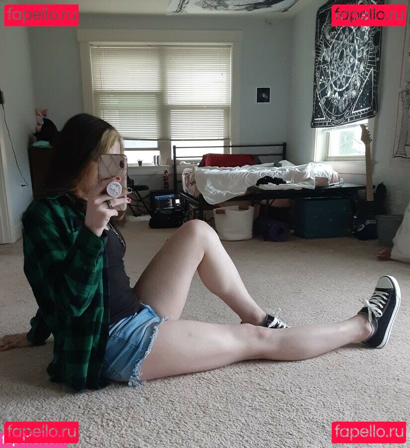 Devi Dionne / Xdevidionne / devidionne / futchmoder Onlyfans Photo Gallery 