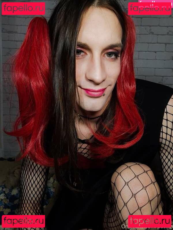 Paskie Songbird / paskie Onlyfans Photo Gallery 