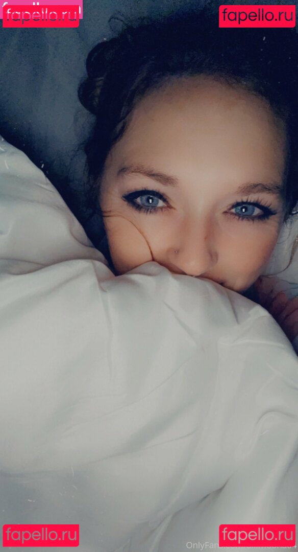 alli.moona / allimoona04 Onlyfans Photo Gallery 