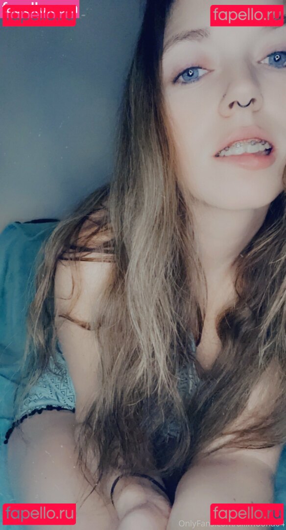 alli.moona / allimoona04 Onlyfans Photo Gallery 