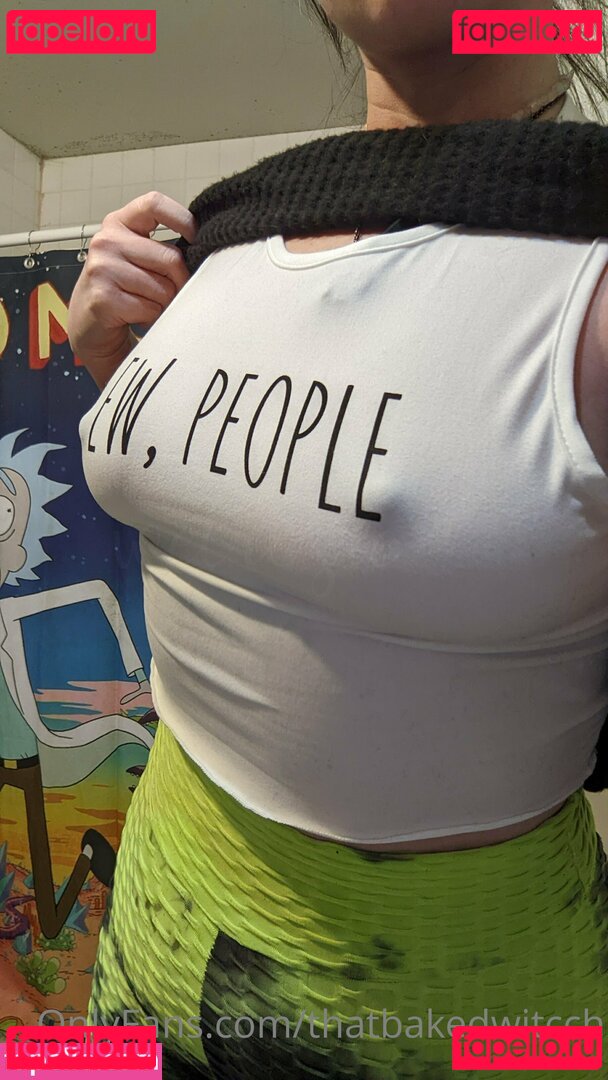 thatbakedwitcch / thatbakedwitch Onlyfans Photo Gallery 