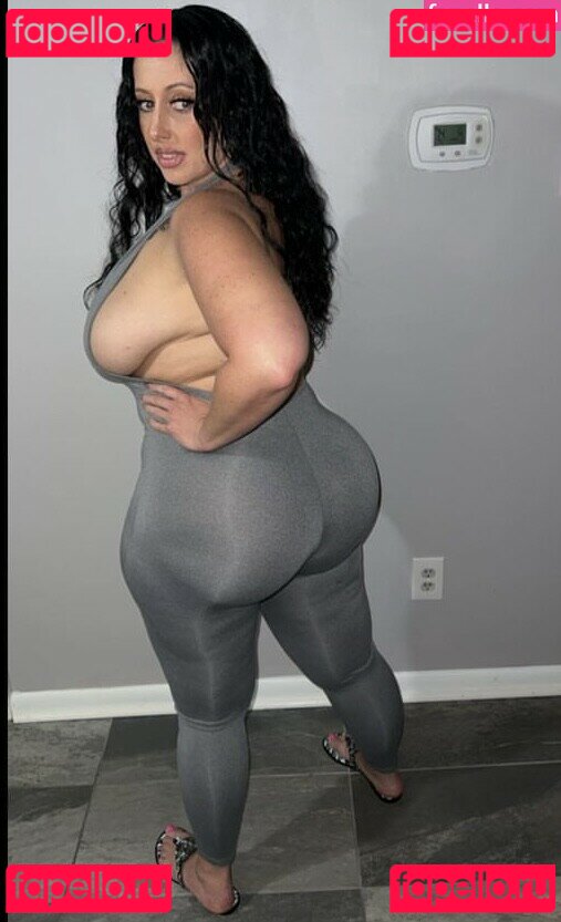 diamondntheruff103 / thickitalianmami Onlyfans Photo Gallery 