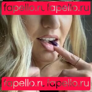 Skye Evans / Skye_Evans_ / skyeevans / skyemevans Onlyfans Photo Gallery 